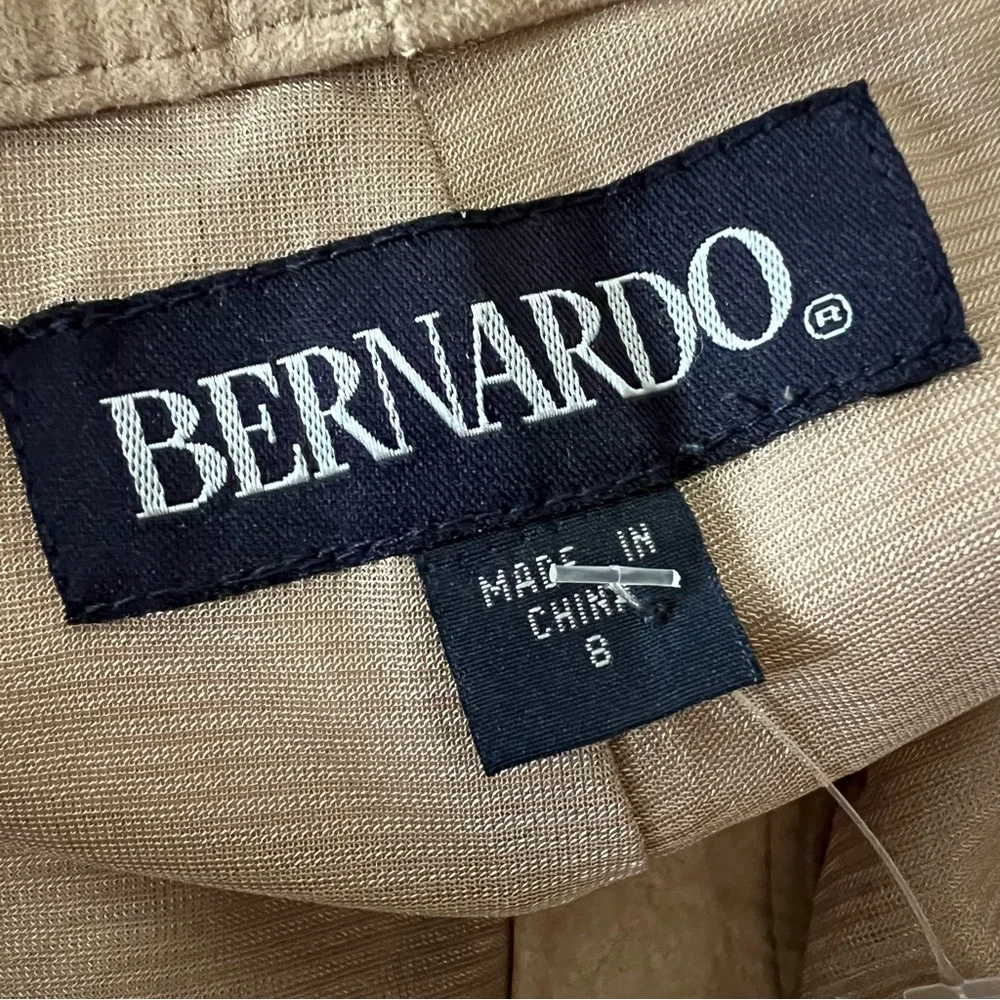 Bernardo Suede Leather Pants with Whipstitch Detailing Women's Size 8 Color Sand